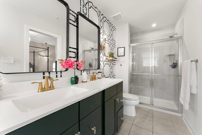 Building Photo - Welcome to your dream townhome - Spacious ...