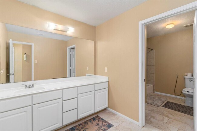 Building Photo - 3318 Apple Dale Dr