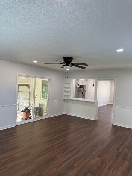 Building Photo - 1408 SW 54th St