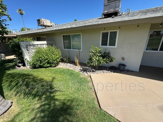 Building Photo - 77665 Michigan Dr