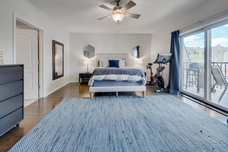 Master Bedroom - 1506 N Sedgwick St