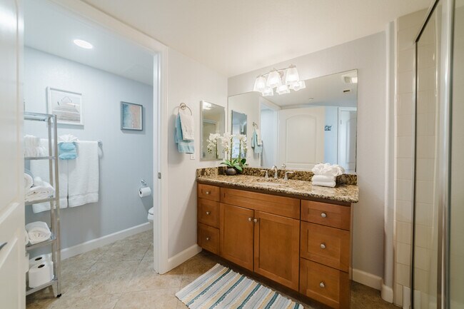 Building Photo - 1019 Costa Pacifica Way