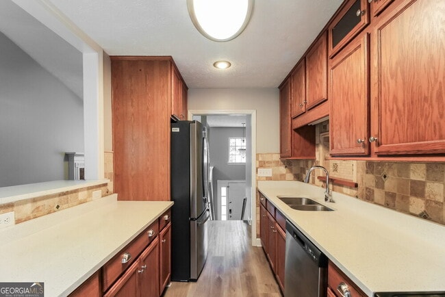 Building Photo - 505 Brewer Dr