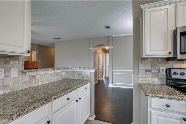 Building Photo - 1806 Rybovich Ln