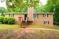 Building Photo - 3906 Willowbrook Dr
