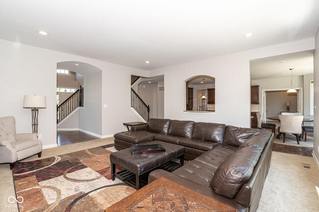 Building Photo - 10599 Geist View Dr