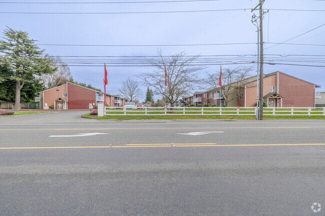 Building Photo - DeMark Apartments