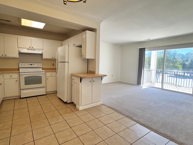 Building Photo - 925 Cleveland St