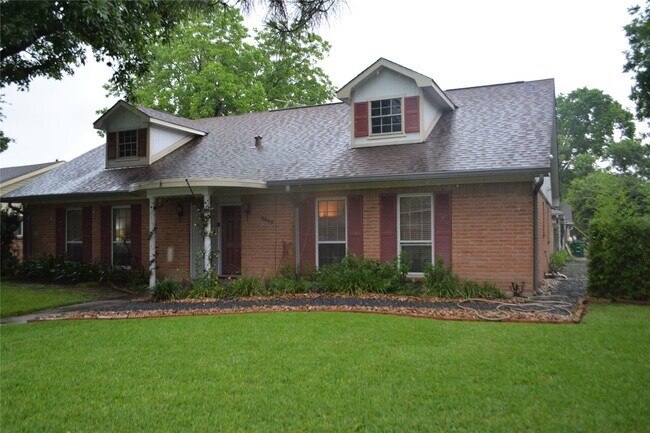 Primary Photo - 5402 Queensloch Dr