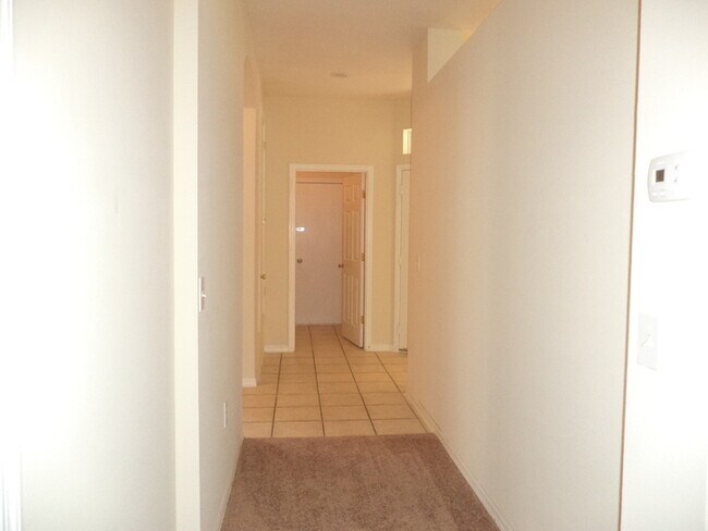 Building Photo - MEADOW POINTE - LONGLEAF