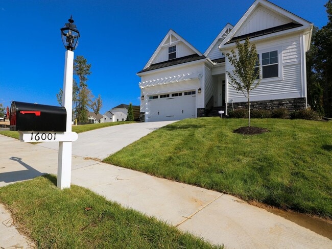 Building Photo - Luxury New Build in RounTrey – 4 Bed, 3 Ba...