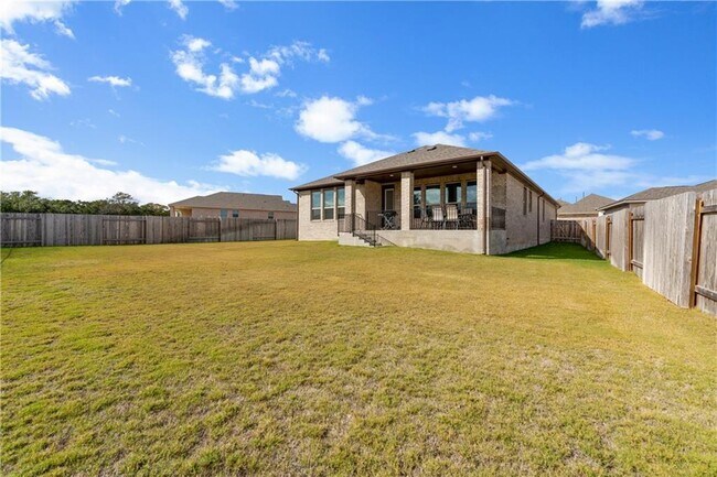 Building Photo - 779 Founders Ridge
