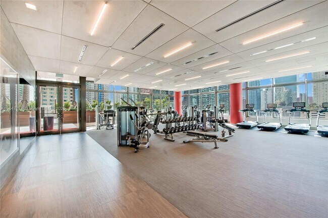 Building Photo - 1080 Brickell Ave
