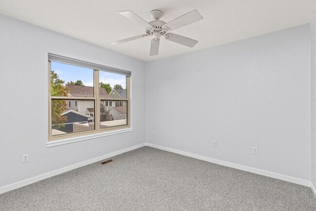 Building Photo - 2874 Syracuse Ct