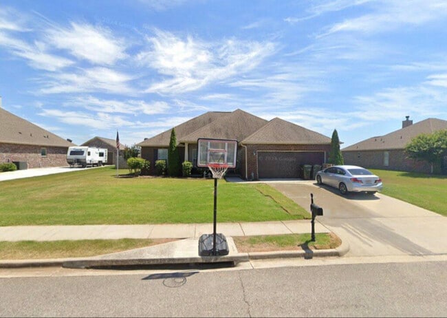 Building Photo - 133 Carleighfalls Dr