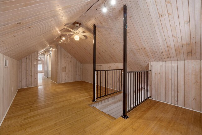 Building Photo - 1710 Avenue O