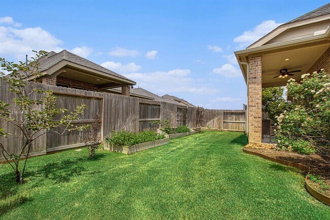 Building Photo - 29138 Garden River Ct