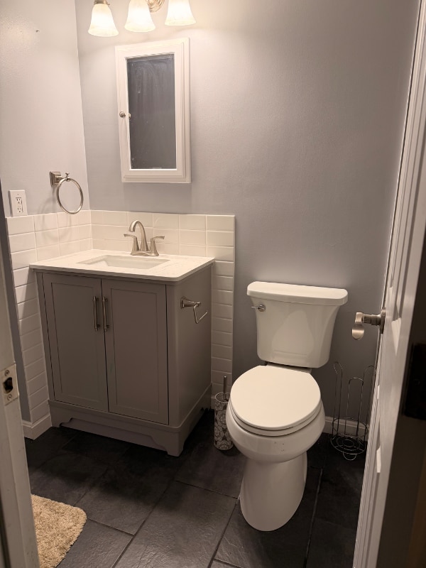 Building Photo - 821 Angel Valley Ct