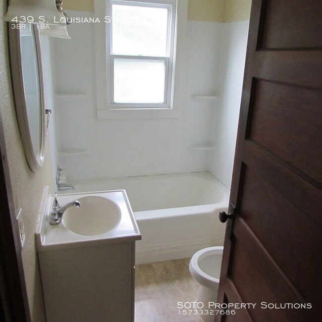 3BD/1BA House HUD accepted 439 S Louisiana St Cape Girardeau MO 63703