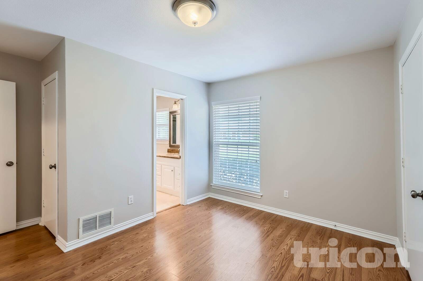 Building Photo - 2113 Tampico Dr