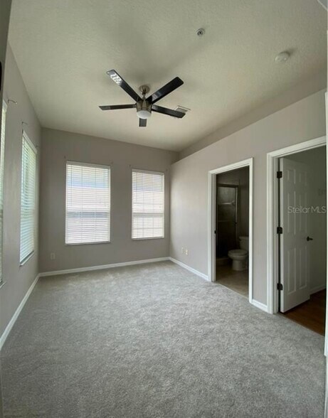 1st floor master bedroom - 408 Blue Bayou Ln
