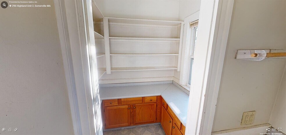 Building Photo - 296 Highland Ave