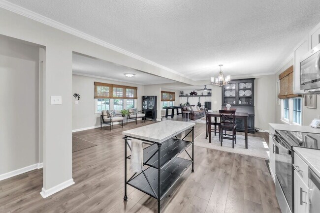 Building Photo - Renovated 3 Bed / 1.5 Bath Home with Open Floor Plan & Two Spacious Living Areas $1,975/mo rent