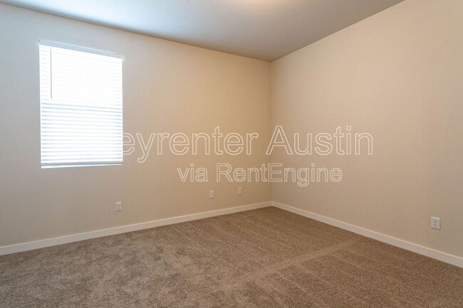 Building Photo - 2308 Mazmorra St