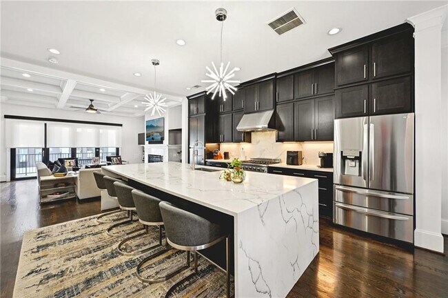 Building Photo - 1108 Briar Cove Cir