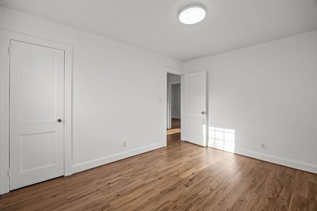 Building Photo - Cozy Home on a Quiet Street