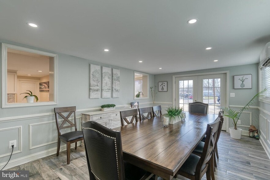 Building Photo - 1206 Riggs Ct