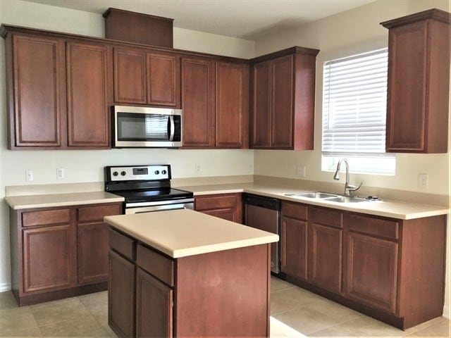 Building Photo - 12875 Daughtery Dr