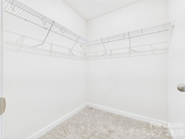 Building Photo - 3941 Woodland View Dr