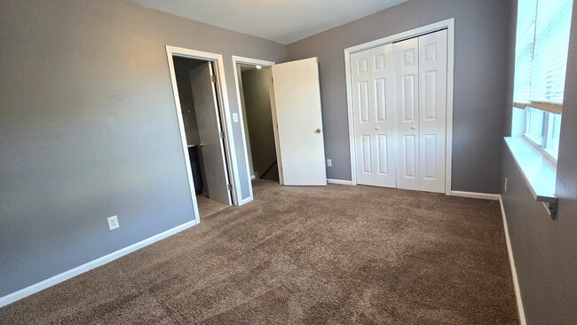 Building Photo - 1128 Pueblo Dr