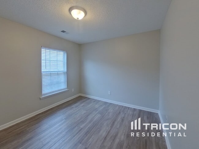 Building Photo - 276 Richmond Farm Cir