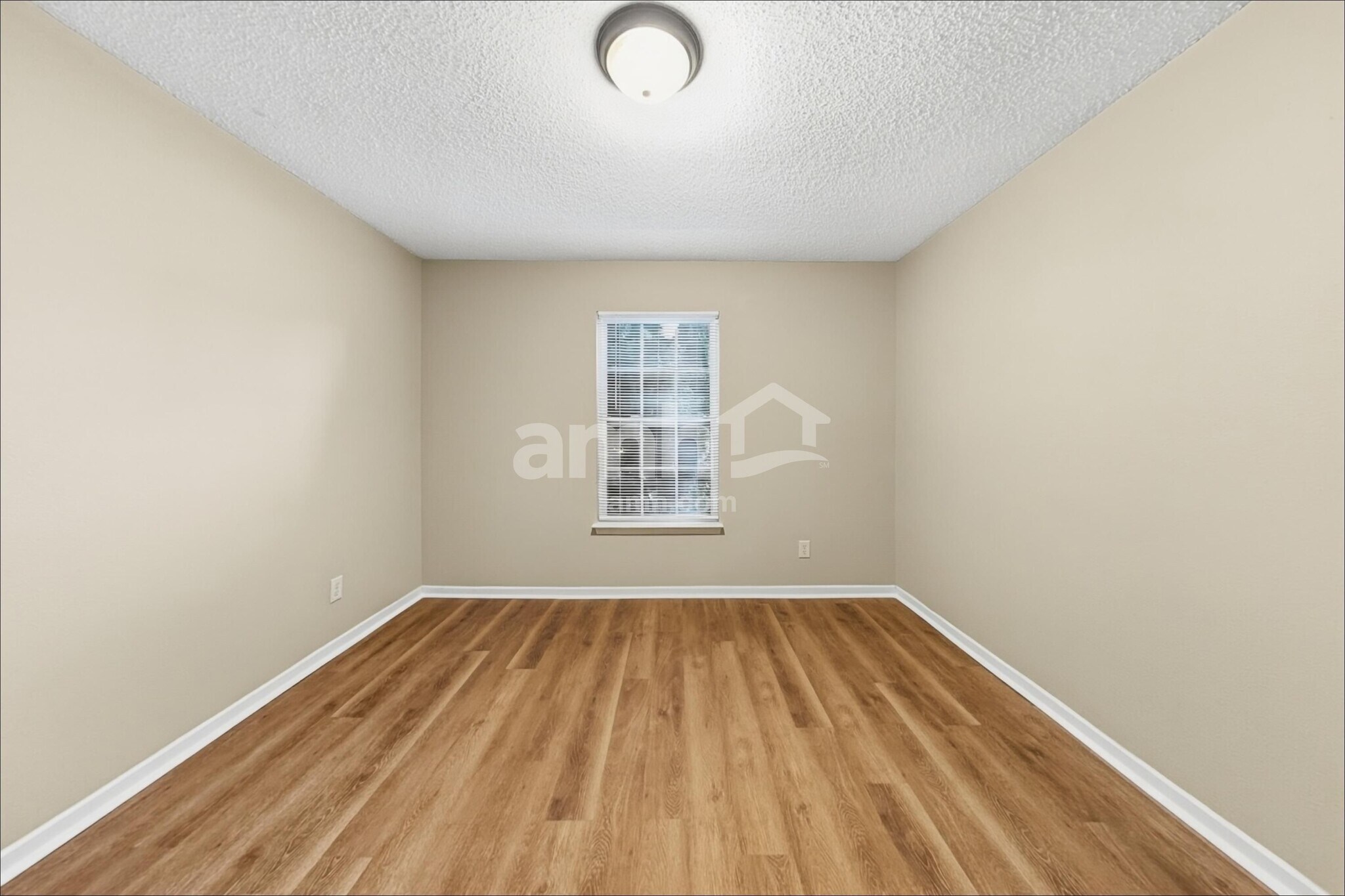 Building Photo - 10777 Emery Dr
