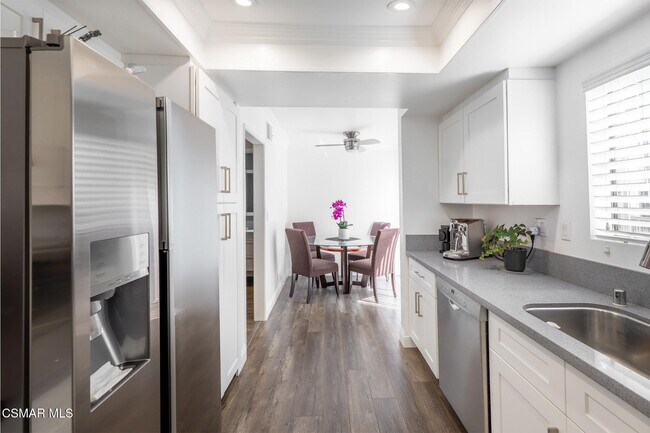 Building Photo - 21901 Burbank Blvd