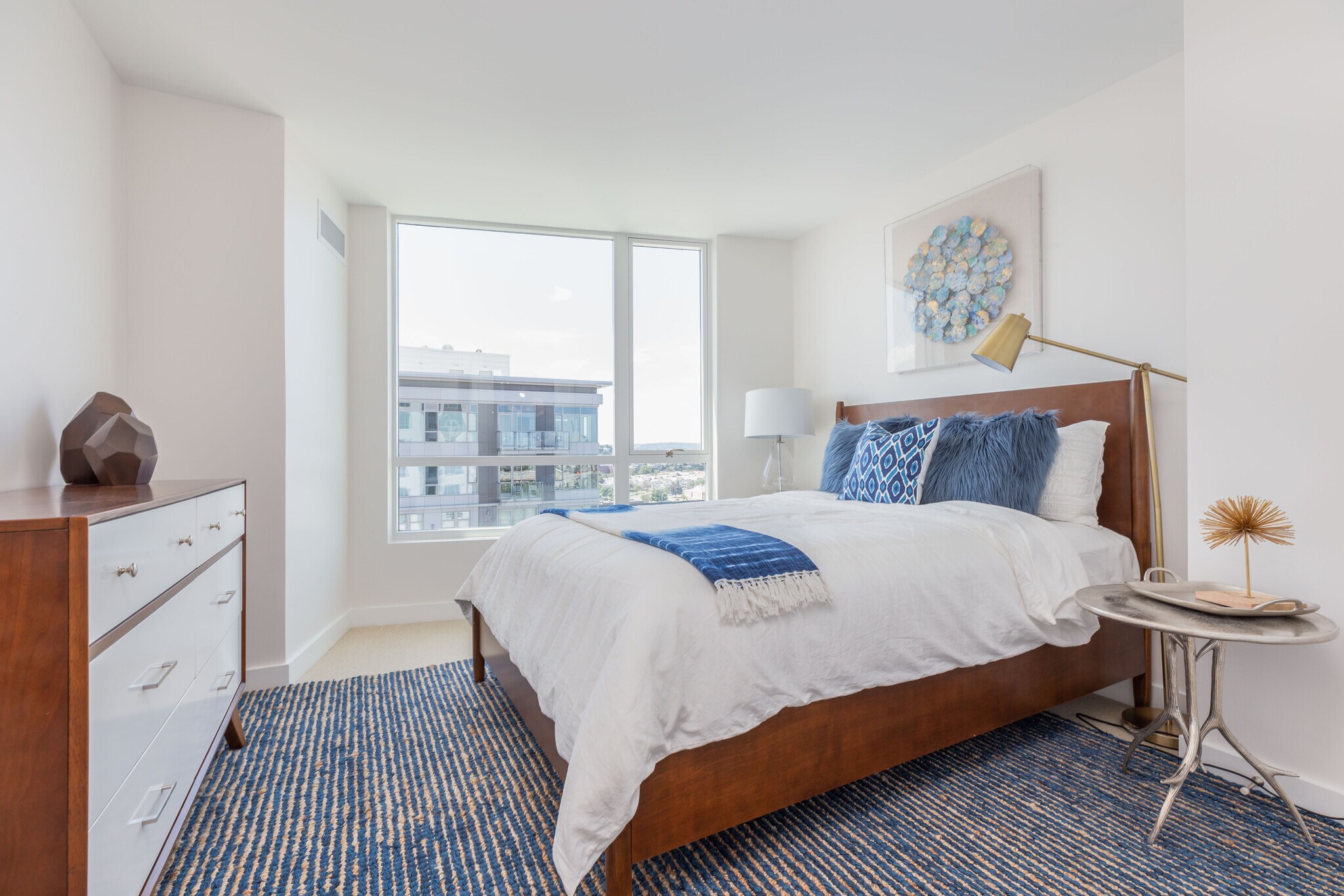 Building Photo - 480 Foley St