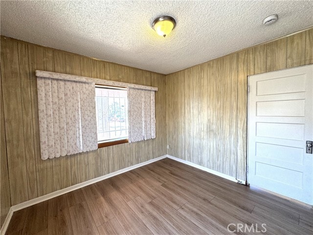 Building Photo - 1049 W 65th Pl