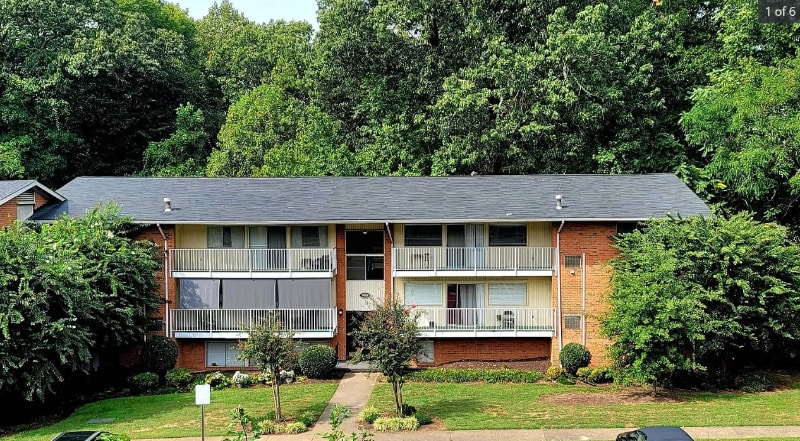 Primary Photo - 806 Brook Hill Rd