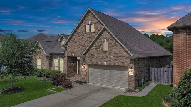 Building Photo - 1122 Boxwood Dr