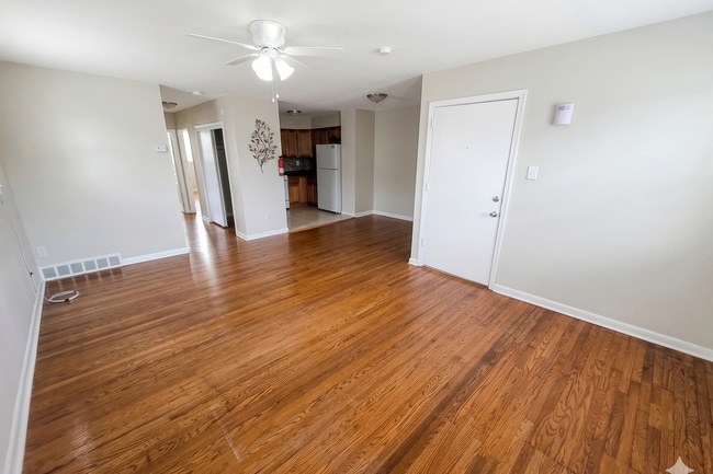 Building Photo - 2726 Cranston Rd