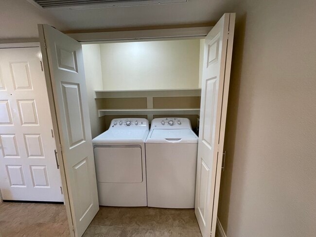 Building Photo - 43376 Cook St