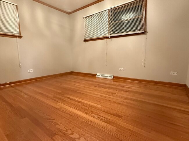 Building Photo - 7741 W Argyle St