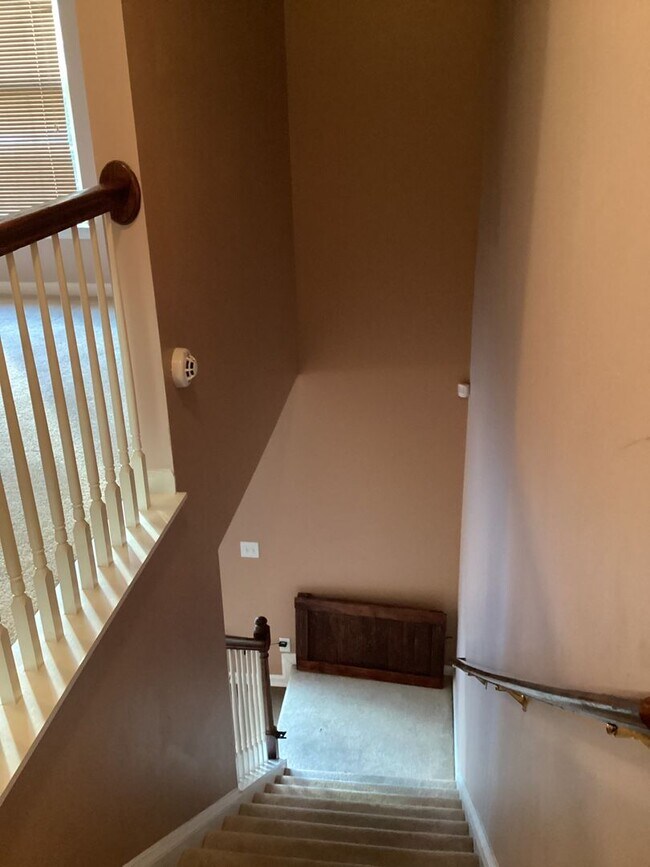 Building Photo - Outstanding Four Bedroom Home Approximately Ten Minutes Away from Ft. Jackson!