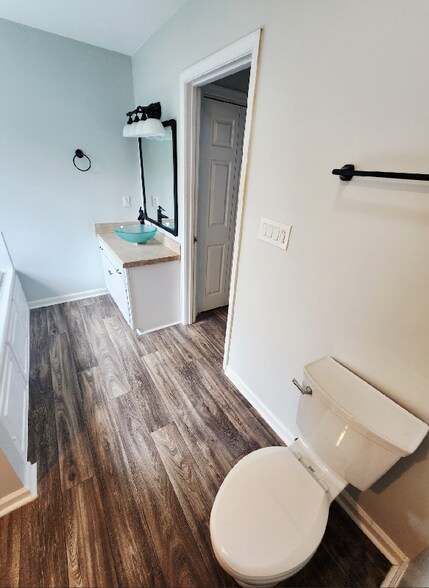 Building Photo - 39 Valleyview Cir