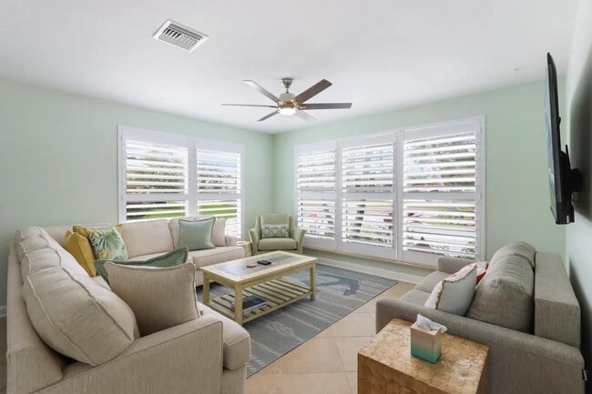 Building Photo - 608 Malabar Ave