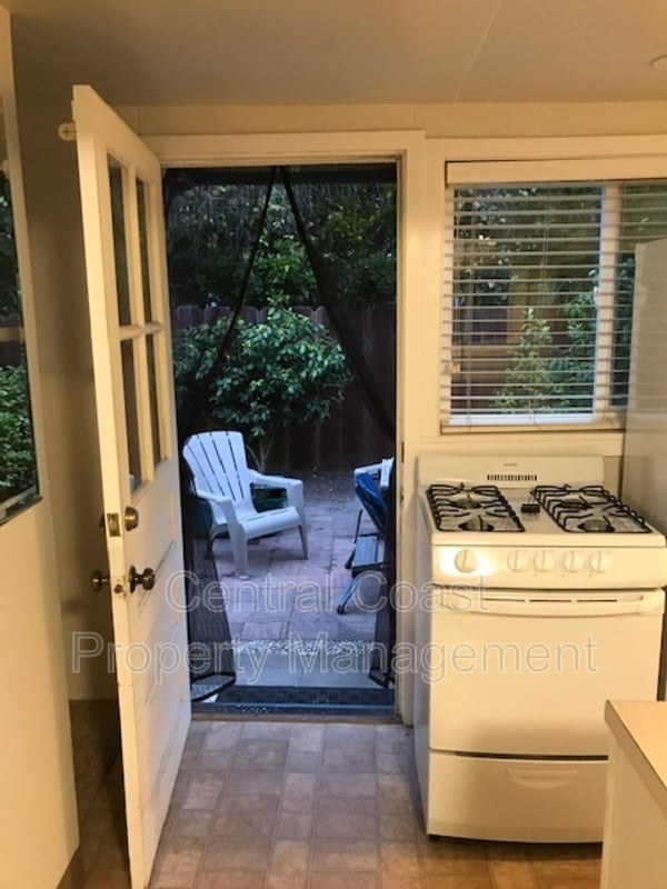 Building Photo - 184 Pacific Ave