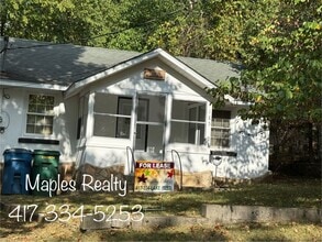Building Photo - Single Bedroom Home in Rockaway Beach