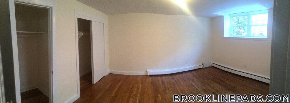 Building Photo - 17 Fairbanks St